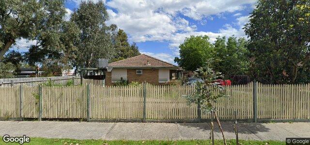 Larawan ng 15 Regal Avenue sa Winnipeg, Manitoba