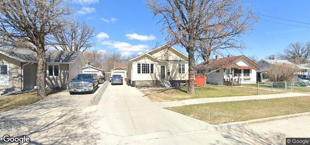 Larawan ng 33 Fermor Avenue sa Winnipeg, Manitoba