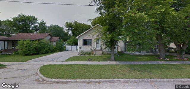Larawan ng 61 Fermor Avenue sa Winnipeg, Manitoba