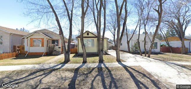 Larawan ng 66 Regal Avenue sa Winnipeg, Manitoba