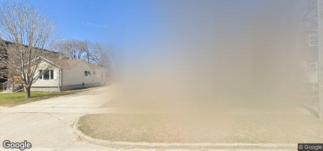 Larawan ng 73 Fermor Avenue sa Winnipeg, Manitoba