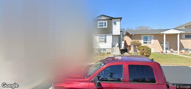 Larawan ng 75 Fermor Avenue sa Winnipeg, Manitoba