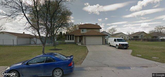 Larawan ng 100 Sammons Crescent sa Winnipeg, Manitoba