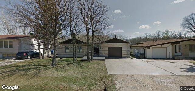 Larawan ng 129 Stockdale Street sa Winnipeg, Manitoba