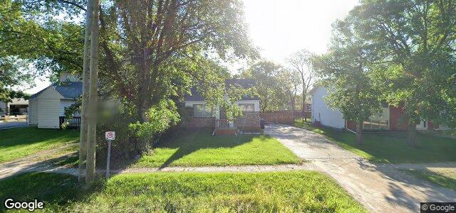 Larawan ng 221 Elmhurst Road sa Winnipeg, Manitoba