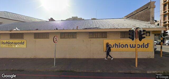 Larawan ng 24 Stockdale Street sa Winnipeg, Manitoba