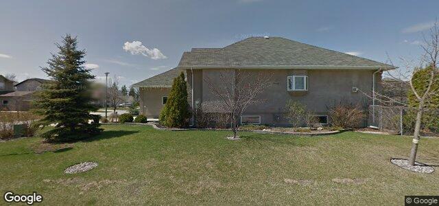 Larawan ng 240 Bloomer Crescent sa Winnipeg, Manitoba