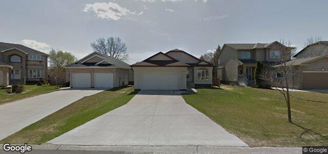 Larawan ng 241 Bloomer Crescent sa Winnipeg, Manitoba