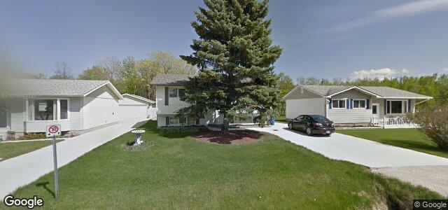 Larawan ng 261 Wexford Street sa Winnipeg, Manitoba