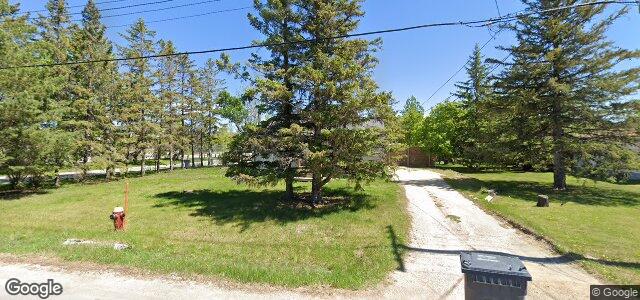 Larawan ng 333 Laxdal Road sa Winnipeg, Manitoba