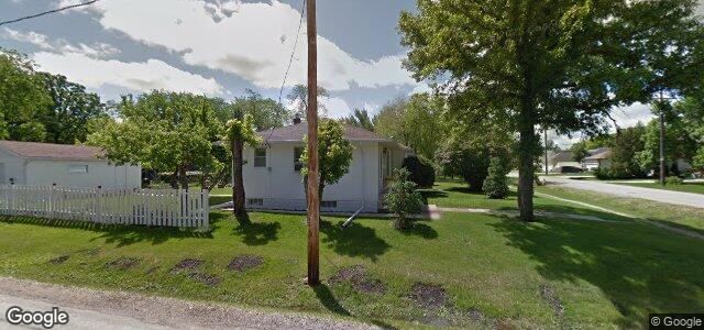 Larawan ng 335 Elmhurst Road sa Winnipeg, Manitoba