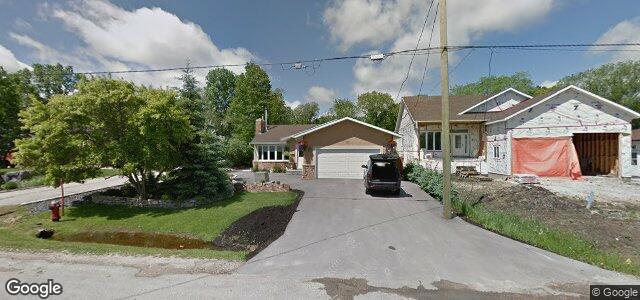 Larawan ng 352 Chalfont Road sa Winnipeg, Manitoba