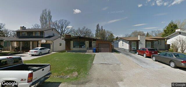 Larawan ng 374 Lynbrook Drive sa Winnipeg, Manitoba