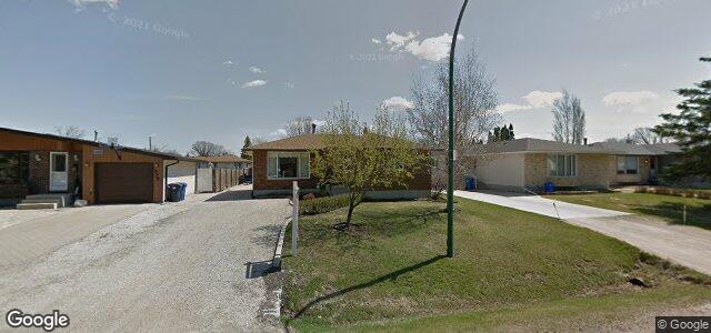 Larawan ng 381 Lynbrook Drive sa Winnipeg, Manitoba