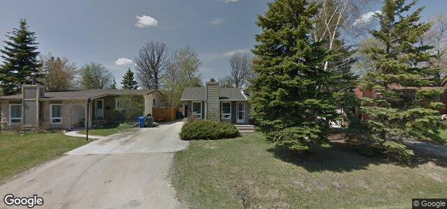 Larawan ng 402 Lynbrook Drive sa Winnipeg, Manitoba