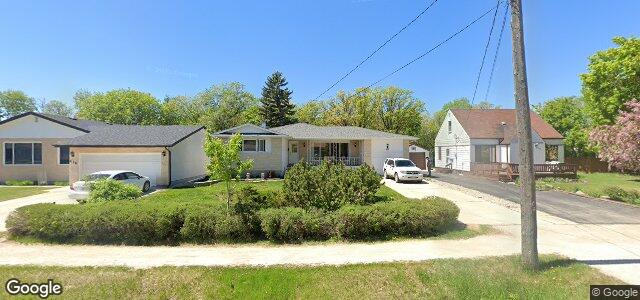 Larawan ng 410 Laxdal Road sa Winnipeg, Manitoba