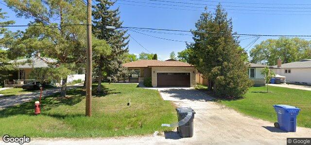 Larawan ng 411 Laxdal Road sa Winnipeg, Manitoba