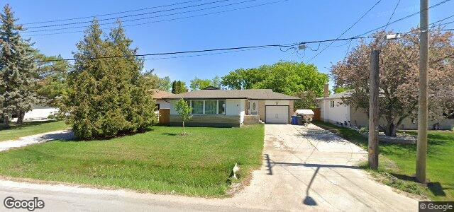 Larawan ng 417 Laxdal Road sa Winnipeg, Manitoba