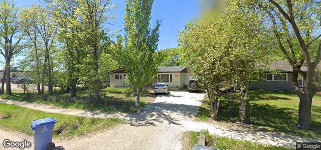 Larawan ng 426 Laxdal Road sa Winnipeg, Manitoba