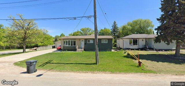 Larawan ng 451 Laxdal Road sa Winnipeg, Manitoba