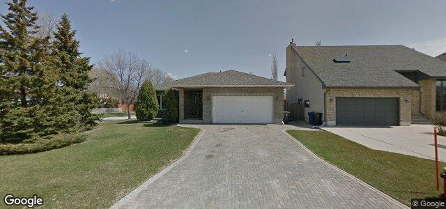Larawan ng 73 Sammons Crescent sa Winnipeg, Manitoba