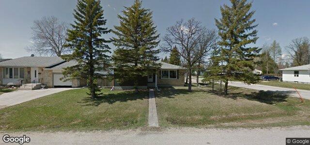 Larawan ng 88 Stockdale Street sa Winnipeg, Manitoba
