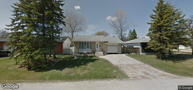Larawan ng 92 Stockdale Street sa Winnipeg, Manitoba