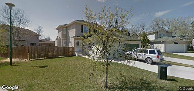 Larawan ng 98 Bloomer Crescent sa Winnipeg, Manitoba