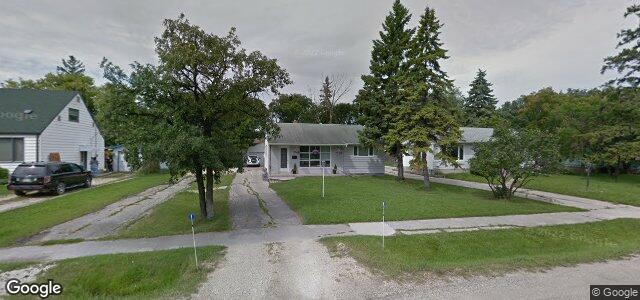 Larawan ng 110 Wexford Street sa Winnipeg, Manitoba