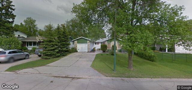 Larawan ng 18 Royalgate Road sa Winnipeg, Manitoba
