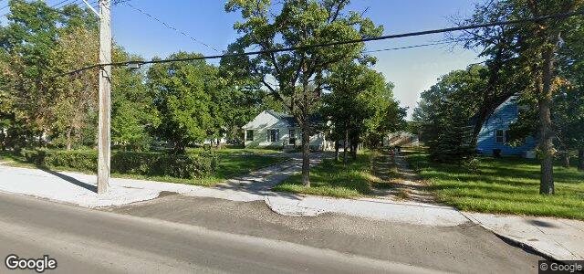 Larawan ng 3015 Roblin Boulevard sa Winnipeg, Manitoba