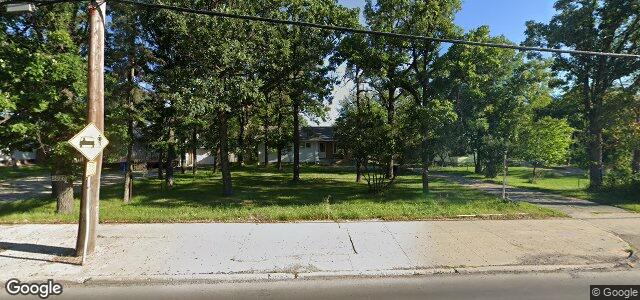 Larawan ng 3021 Roblin Boulevard sa Winnipeg, Manitoba