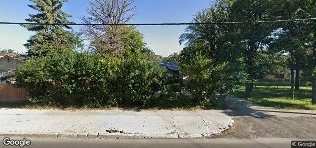 Larawan ng 3027 Roblin Boulevard sa Winnipeg, Manitoba