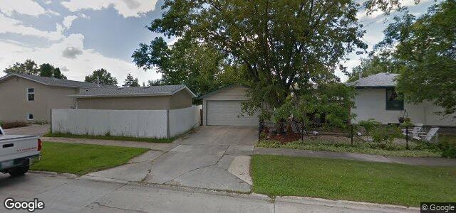 Larawan ng 51 Royalgate Road sa Winnipeg, Manitoba