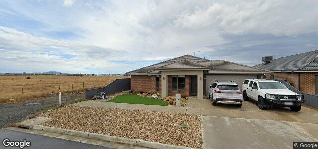 Larawan ng 86 Wexford Street sa Winnipeg, Manitoba