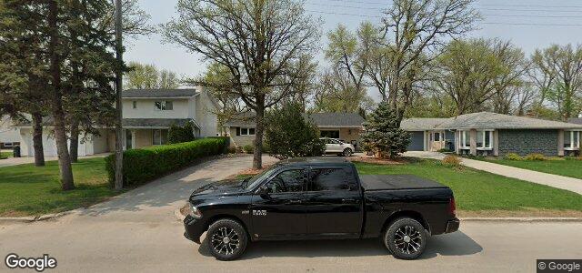 Larawan ng 127 St Vital Road sa Winnipeg, Manitoba