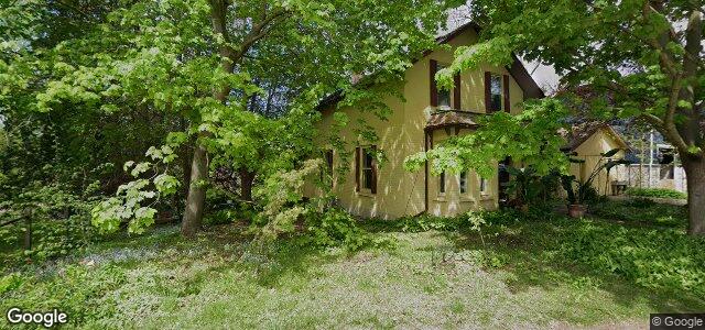 Photo of 140 Victoria Crescent in Winnipeg, Manitoba