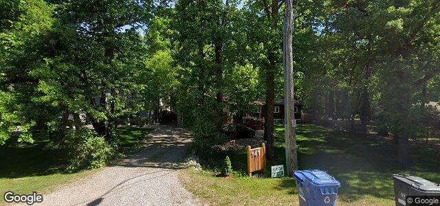 Larawan ng 141 Victoria Crescent sa Winnipeg, Manitoba