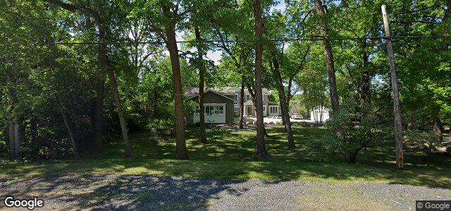 Larawan ng 144 Victoria Crescent sa Winnipeg, Manitoba