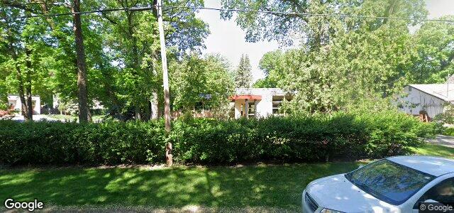 Larawan ng 275 Victoria Crescent sa Winnipeg, Manitoba