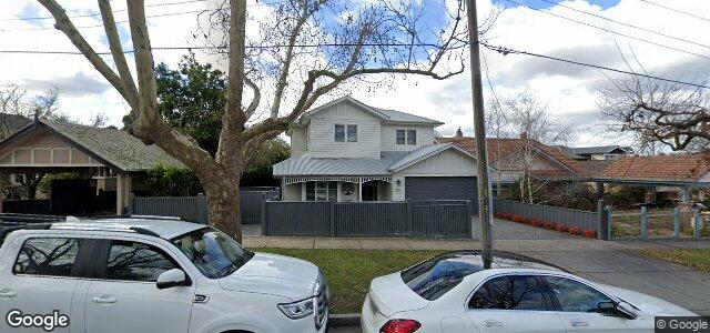 Larawan ng 30 Victoria Crescent sa Winnipeg, Manitoba