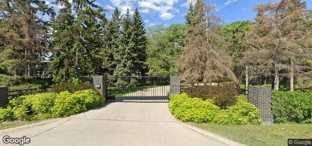 Larawan ng 300 Dunkirk Drive sa Winnipeg, Manitoba