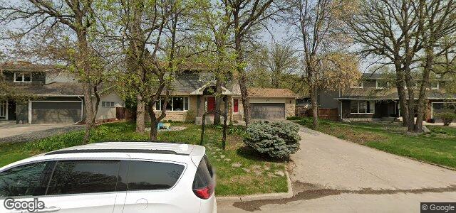 Larawan ng 336 Victoria Crescent sa Winnipeg, Manitoba