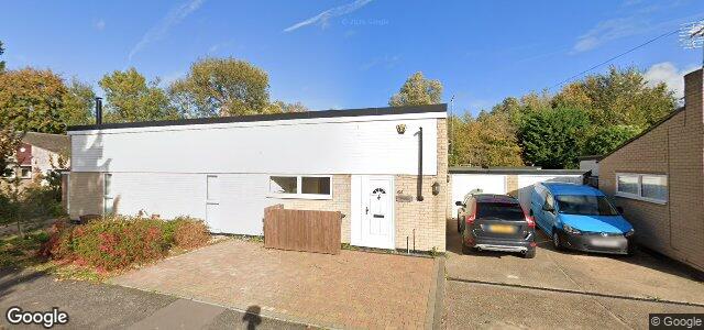 Larawan ng 64 Victoria Crescent sa Winnipeg, Manitoba