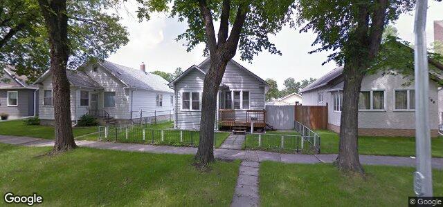 Larawan ng 111 Rosseau Avenue W sa Winnipeg, Manitoba