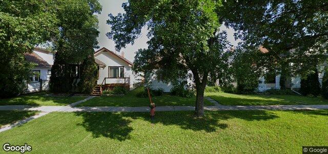 Photo of 117 Ravelston Avenue W in Winnipeg, Manitoba