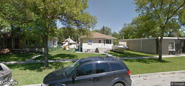 Larawan ng 203 Victoria Avenue W sa Winnipeg, Manitoba