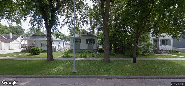 Larawan ng 210 Harvard Avenue W sa Winnipeg, Manitoba