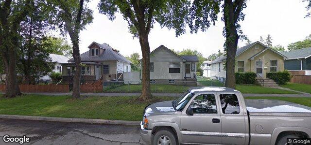 215 Whittier Avenue W（加拿大曼尼托巴省温尼伯市）房屋照片