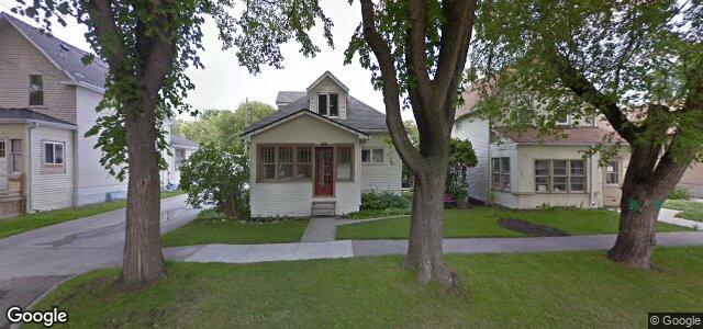 Photo of 219 Rosseau Avenue W in Winnipeg, Manitoba